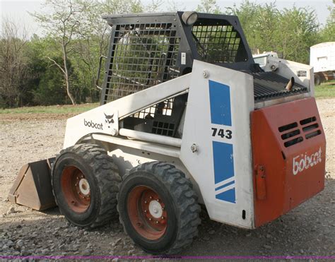 freewheel bobcat skid steer|743 skid steer free wheel.